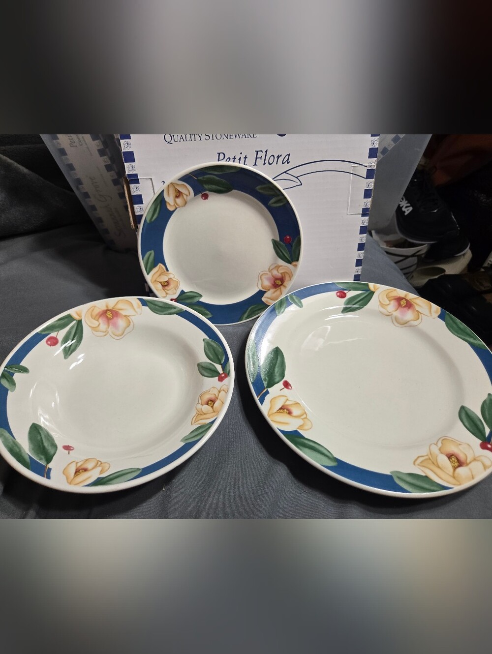 SAVANNAH GROVE PETIT FLORA QUALITY STONEWARE 3 PIECE PLACE SETTING New Several